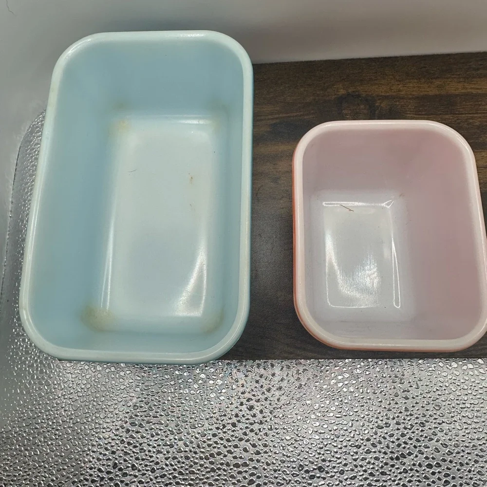 Vintage Pyrex Turquoise & Red Fridgie Storage Containers No Lids Set of 2